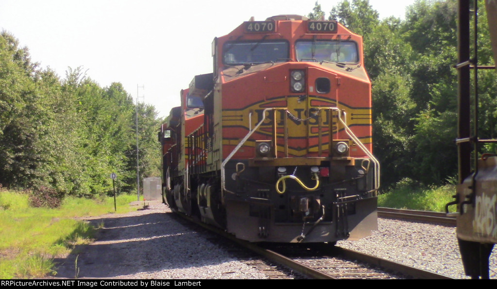 BNSF on the connection track